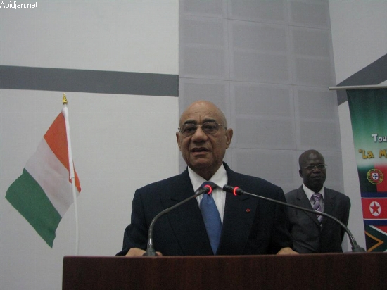 Le délégué Benoît Djirabou chez le ministre des affaires étrangères - Le ministre Kacou Gervais : 